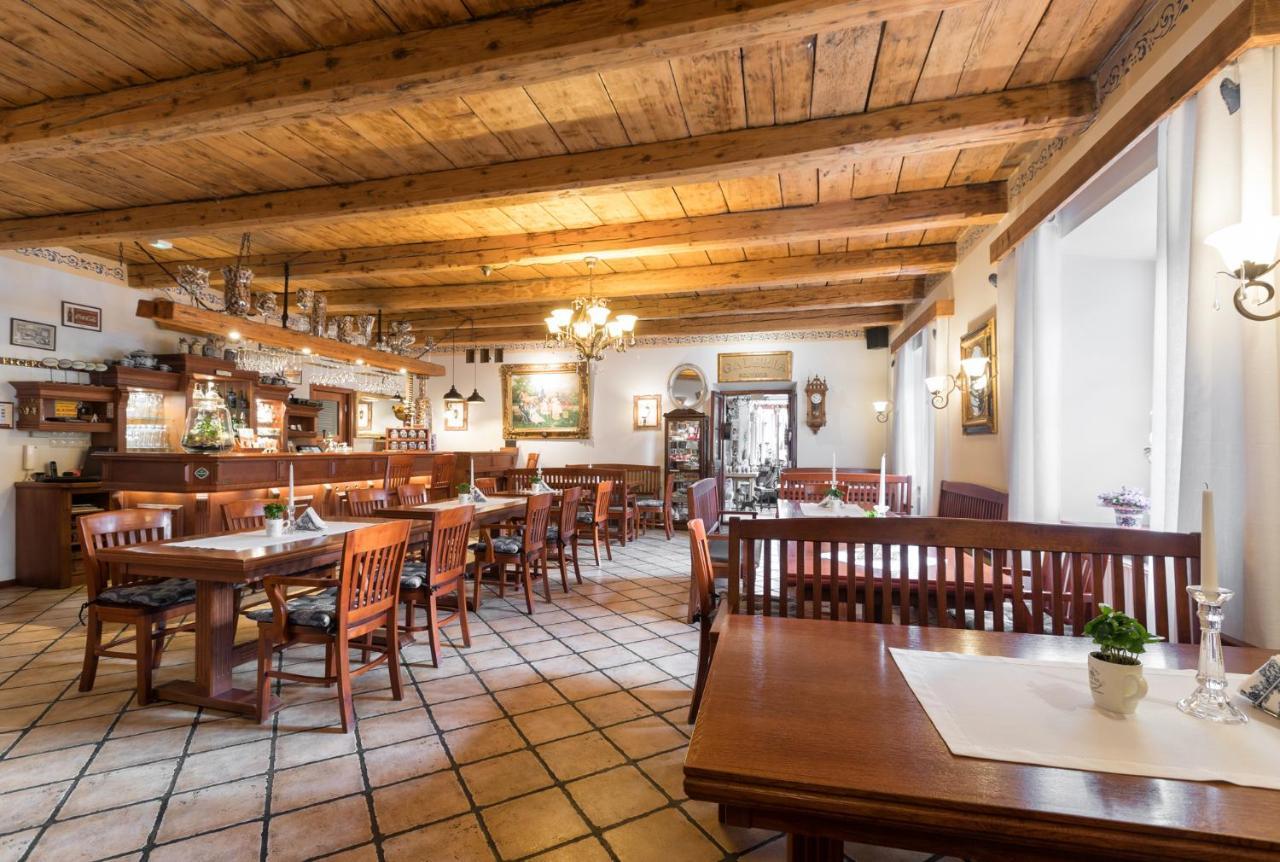 Sielanka Pokoje Hotelowe, Restauracja - อุสทรอน ภายนอก รูปภาพ